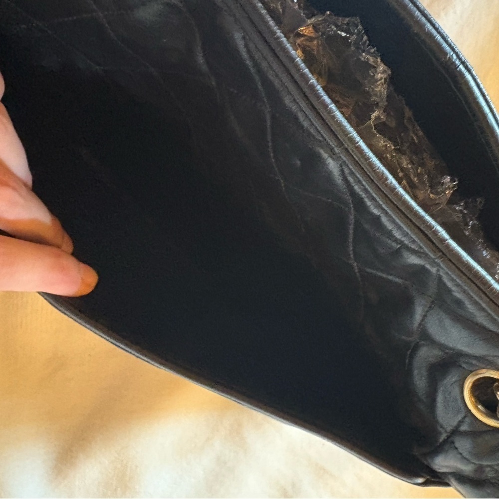 RARE Vintage 1980's Black Lamb Leather Chanel Shoulder Bag With Chain Handle - Picture 5 of 10
